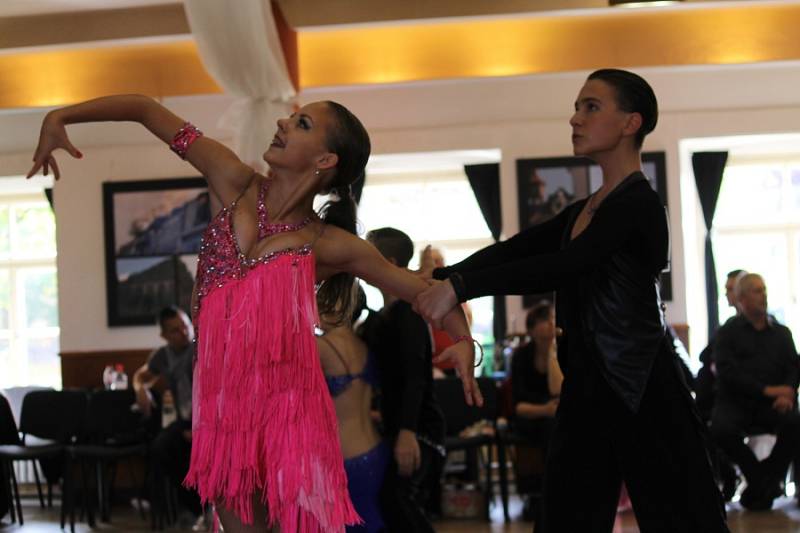 Nejlepší taneční páry z celé republiky se představily v týneckém Společenském centru.