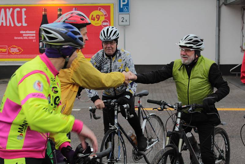 Novoroční vyjížďka benešovských cyklistů 2019.