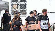 Z dřevorubecké soutěže Stihl Timbersports v zámeckém parku ve Vlašimi.