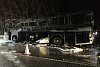 Dálnici D1 na Prahu uzavřel hořící autobus. Při požáru nebyl nikdo zraněn
