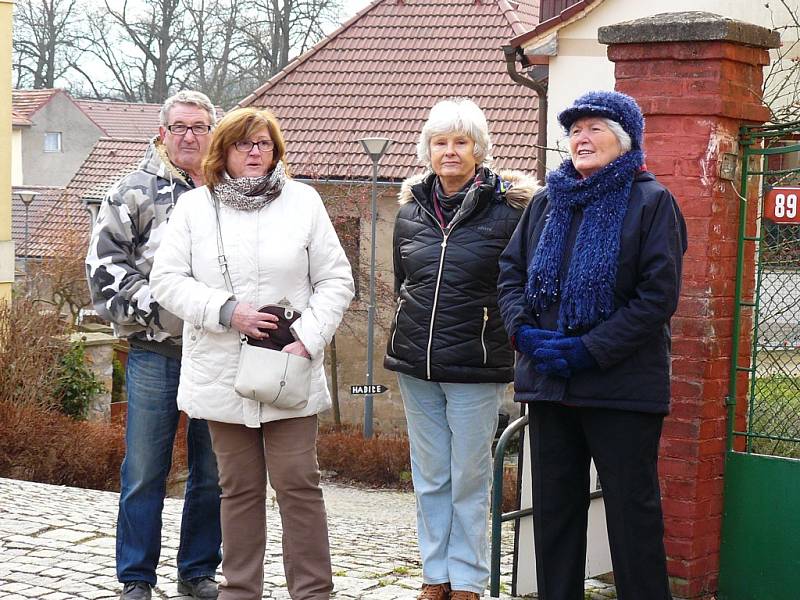 Masopust zahájili také v Pyšelích, a to tradičním průvodem masek.