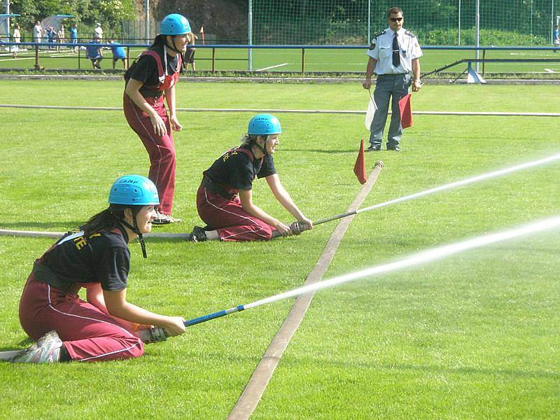 Okresní kolo soutěže v požárním sportu ve Vlašimi.