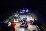 Hromadná nehoda na dálnici D1 v prostoru křižovatky Psáře na 49. kilometru ve směru do Brna.