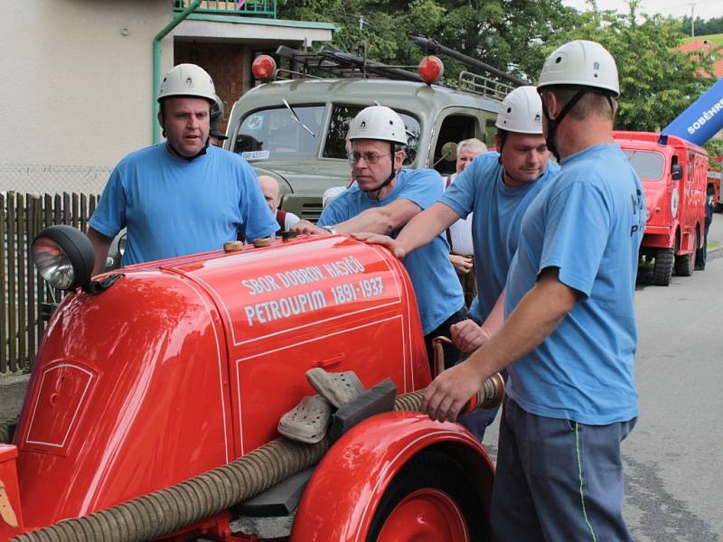Soběhrdským dobrovolným hasičům je sto dvacet let.