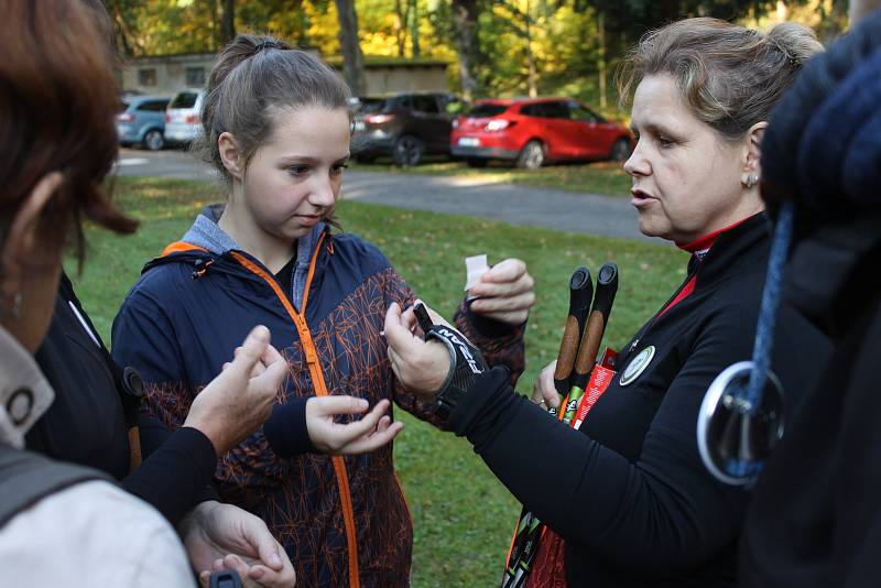 První ročník charitativního Nordic Walking pochodu na Konopišti se tam konal v sobotu 14. října.