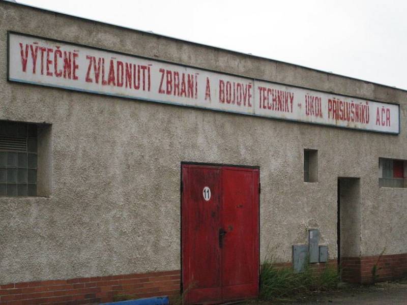 Zastupitelé rozhodli, že objekt v areálu Táborských kasáren nepotřebují, proto dali souhlas s jeho likvidací.