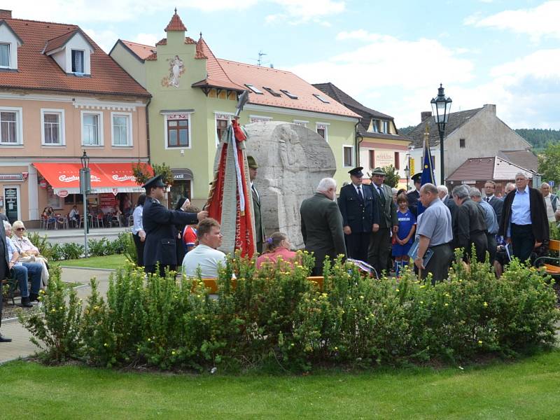 Ohlédnutí za tragédií Neveklovska.