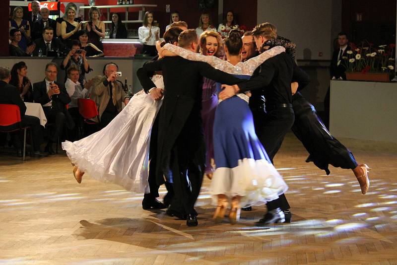 Reprezentační ples Středočeského kraje se konal v sobotu 11. března 2018 v Kulturním domě Karlov v Benešově.