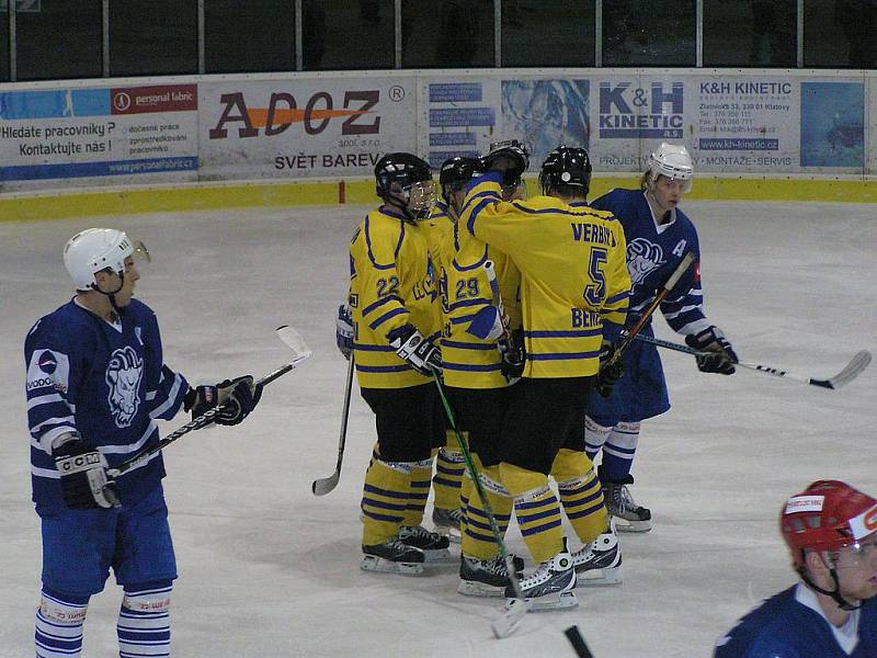 Zápas II. hokejové ligy Benešov - Kolín 5:3