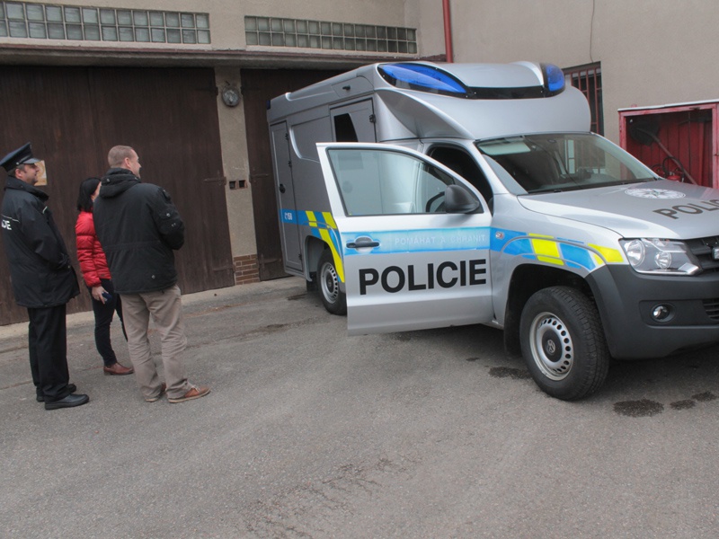 Policejní mobilní laboratoř má křest v terénu za sebou - Benešovský deník