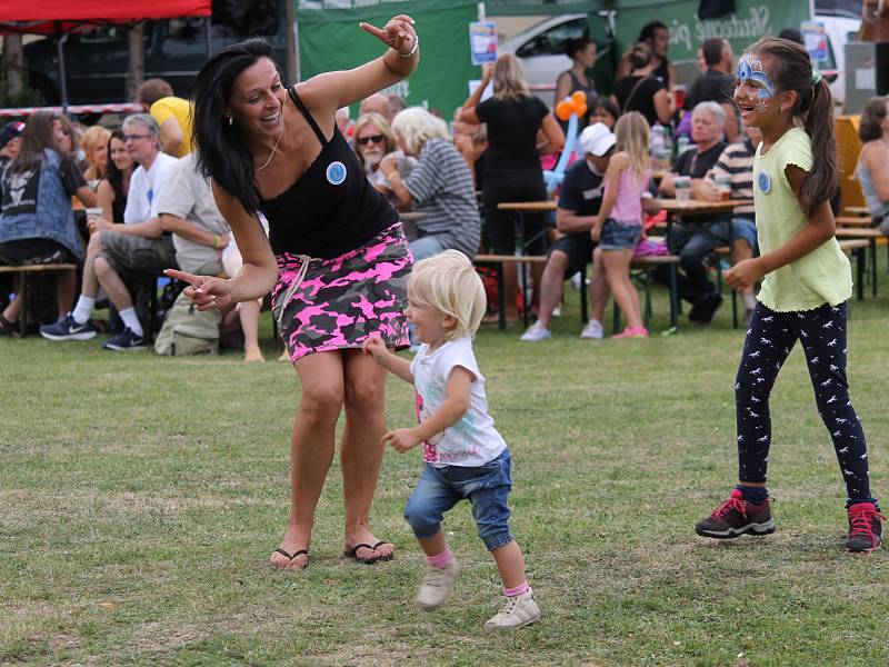 Benefiční festival na podporu dlouhodobě nemocných pacientů benešovské nemocnice Open door hospital fest. 