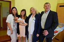 Blahopřání vedení nemocnice mamince a prvnímu miminku Benešovska v roce 2023.