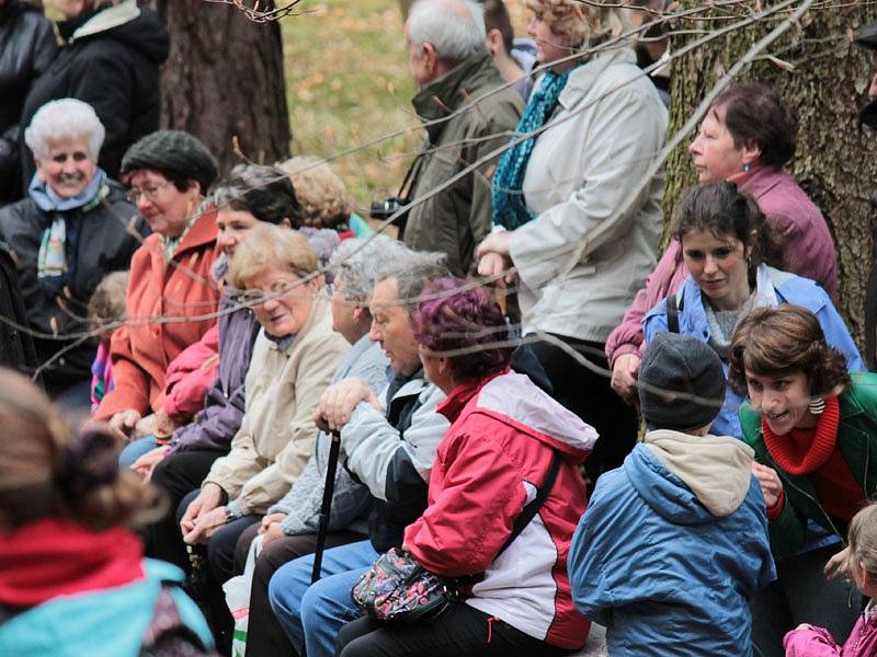 Čtvrté otevírání studánek v Mačovicích u Vranova.. 