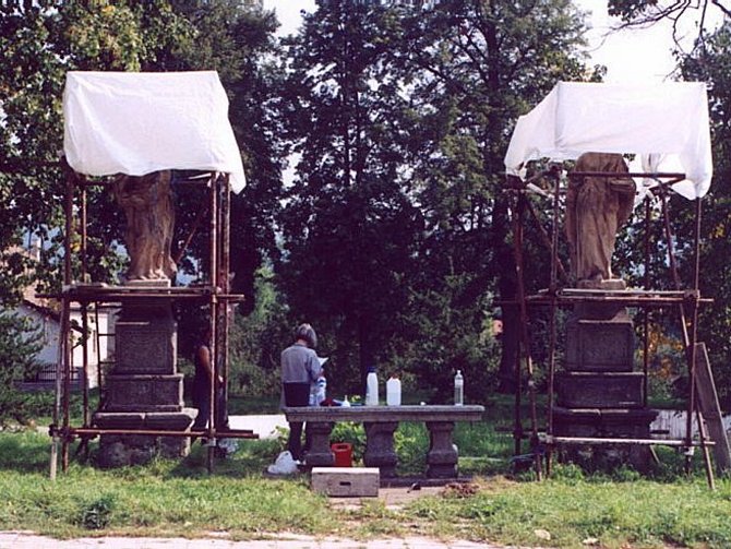 Oprava soch Panny Marie a sv. Jana v Olbramovicích v roce 2020