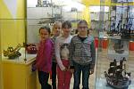 Benešovské děti z DDM navštívily v Táboře muzeum čokolády a marcipánu, muzeum lega a Housův mlýn s filmovou zbrojnicí.