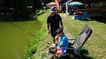 Dětských rybářských závodu na nádrži Záhorská se zúčastnilo přes třicet malých nadšenců do rybolovu.