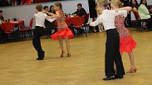 Absolventský ples si užili studenti z ISŠT Benešov.