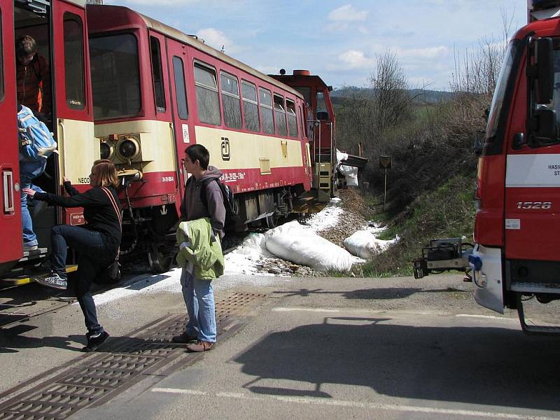 Nehoda na železničním přejezdu v Poříčí nad Sázavou