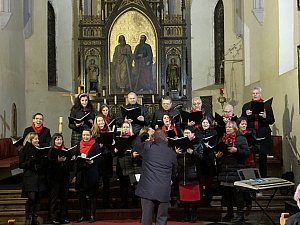 Koncert pěveckého sboru Famiredo v kostele sv. Šimona a Judy v Bystřici.