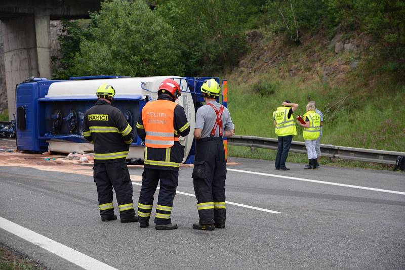 Tragická nehoda ochromila provoz na brněnské dálnici u Hrusic