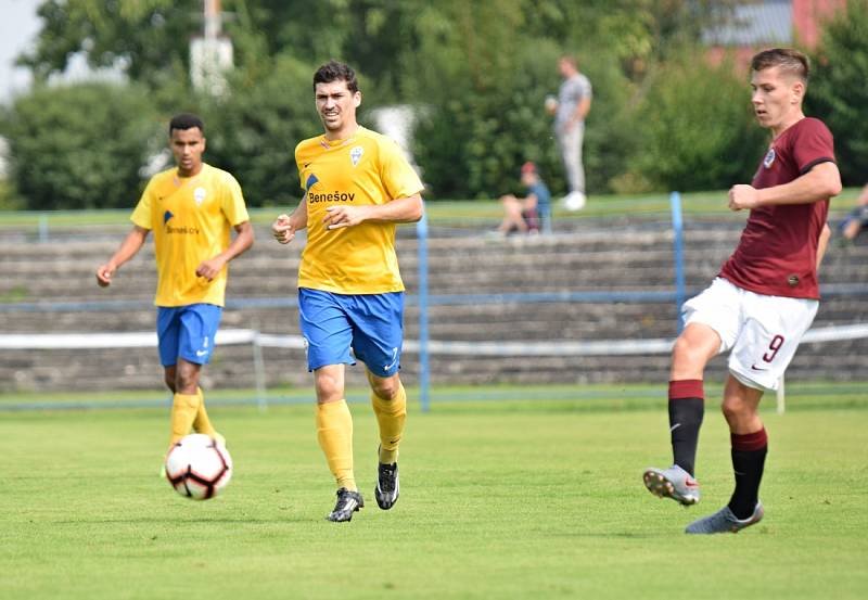 FORTUNA:ČFL a svátek v Benešově, který hostil béčko Sparty. Prohrál na penalty.