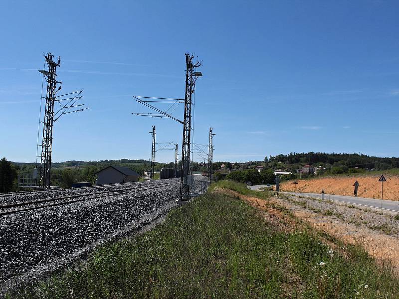 Stavba IV. železničního tranzitního koridoru u Heřmaniček 19. května 2022.