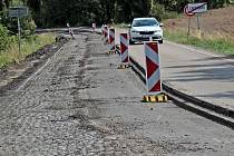 Z opravy silnice II/112 na Benešovsku.