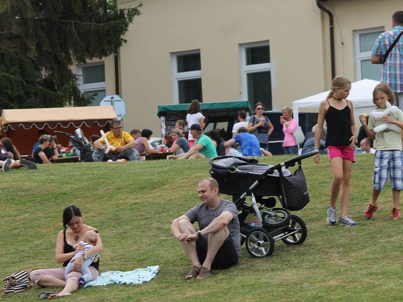 Benefiční festival na podporu dlouhodobě nemocných pacientů benešovské nemocnice Open door hospital fest. 