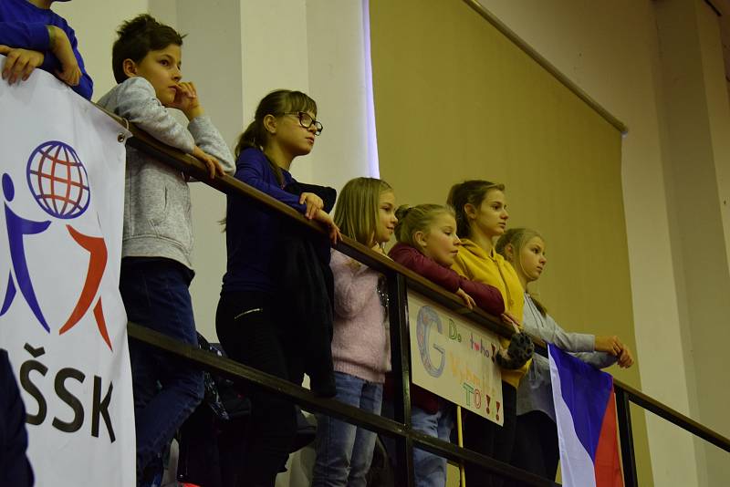 Středoškolské republikové finále ve stolním tenisu ve Vlašimi.