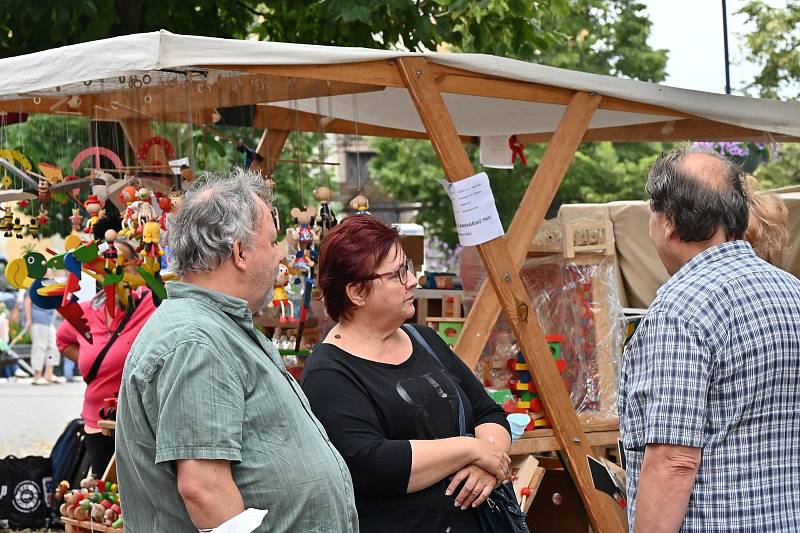 Ze druhých farmářských trhů na Masarykově náměstí v Benešově.