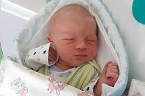 Matyáš Sedmidubský se narodil 8.7.2021 v mělnické porodnici. Po narození vážil 3460g a měřil 50 cm. Doma v Kralupech ho přivítali maminka Michaela, tatínek Matěj a skoro dvouletá sestřička Adélka.