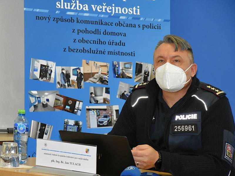 Vývoj dopravní nehodovosti ve Středočeském kraji představil náměstek ředitele pro vnější službu (pro uniformovanou policii) Jan Tulach.