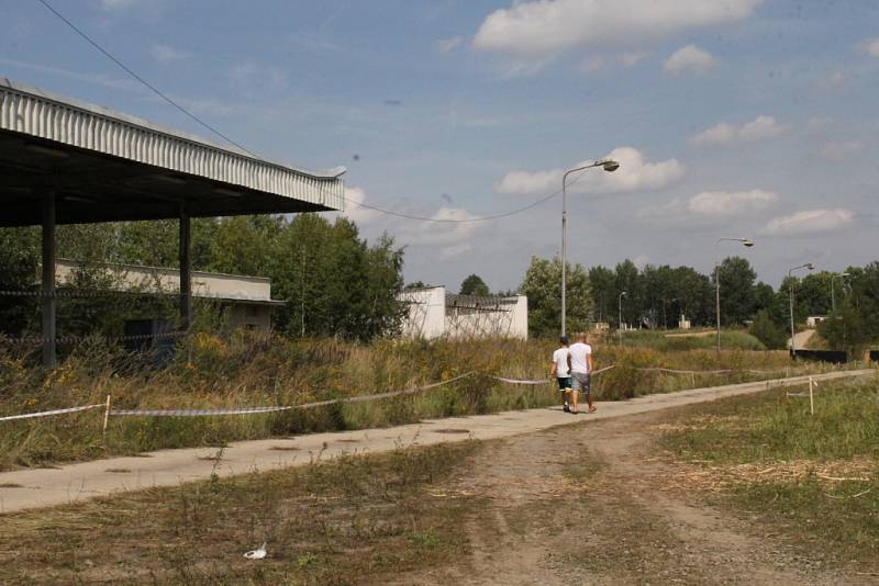 Elektronická hudba bude znít po celý víkend Táborskými kasárnami v Benešově.