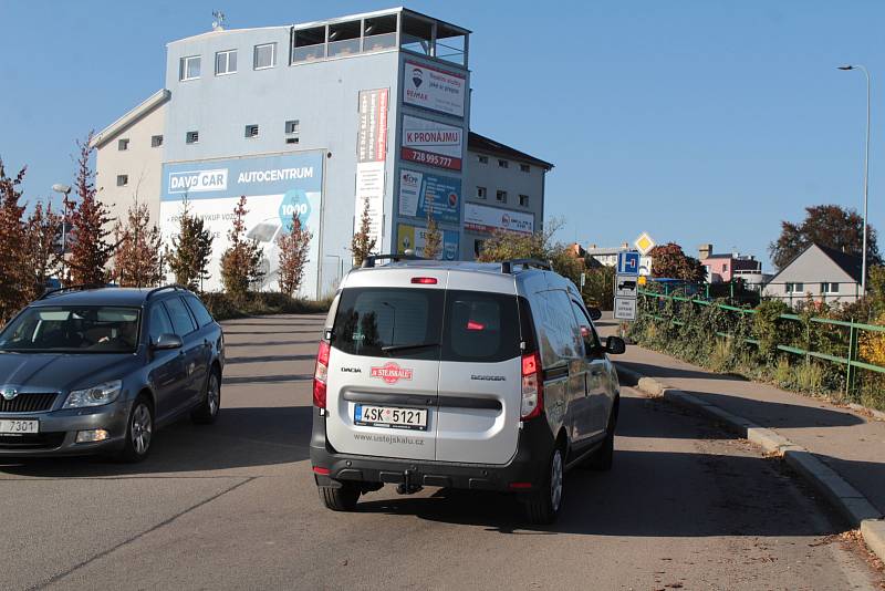 Dopravní situace kolem Hodějovského ulice v Benešově.