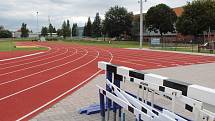 Atletický stadion Na Sladovce v Benešově.