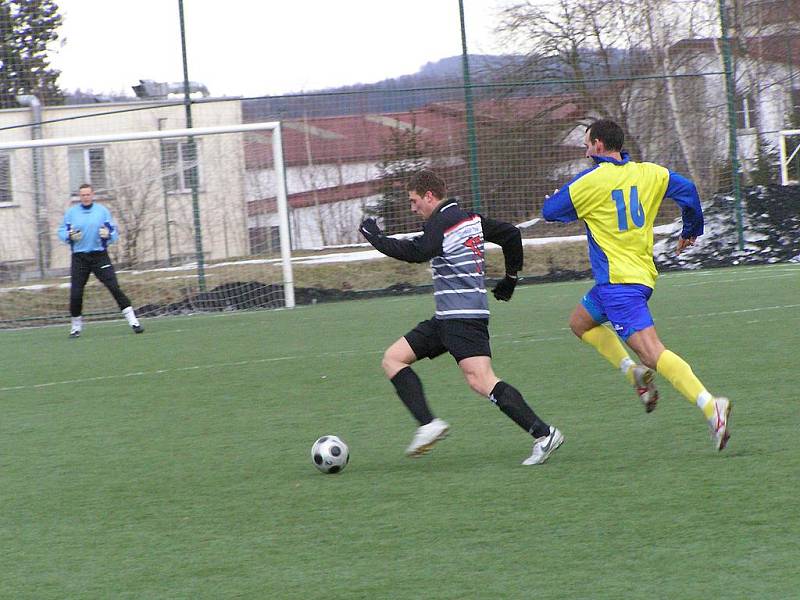 Divizní fotbalový zápas Benešov - Třeboň 0:0.