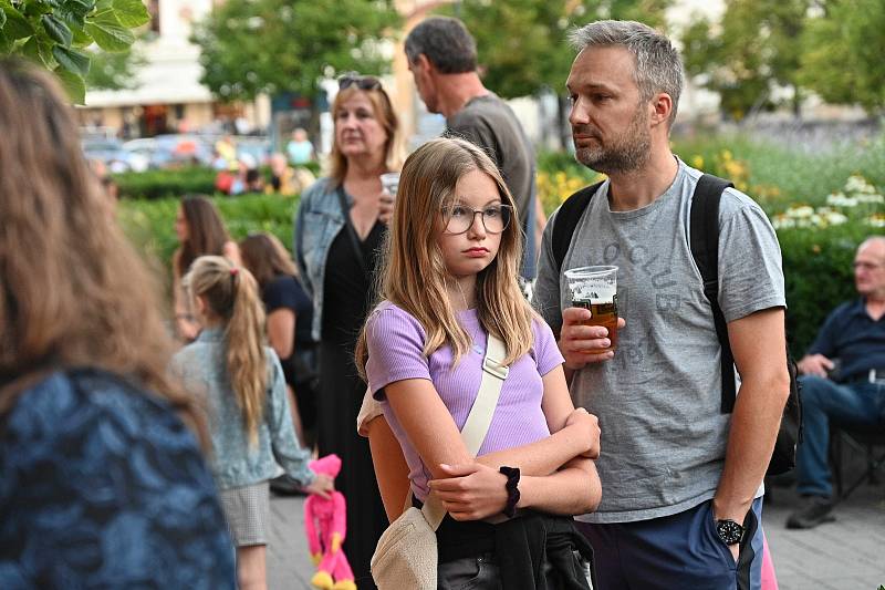 Benešov City Live a skladby v podání Bohemian Pink Floyd.