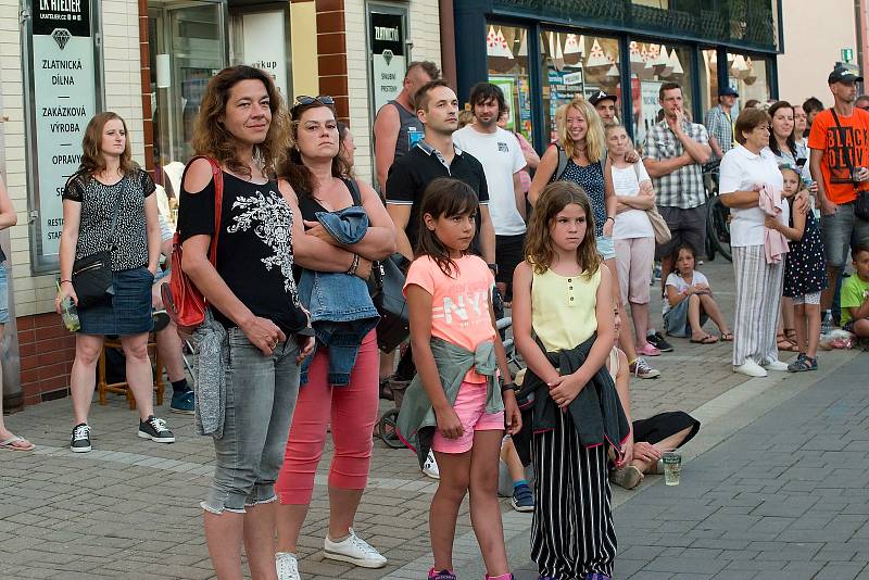 Z multižánrového festivalu Benešov City Live.