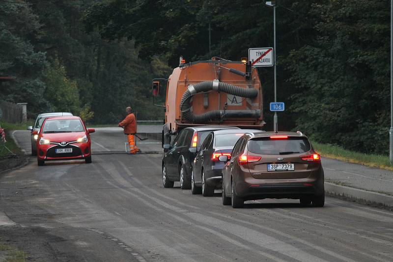 Práce v týnecké Benešovské ulici skončí o týden dříve.