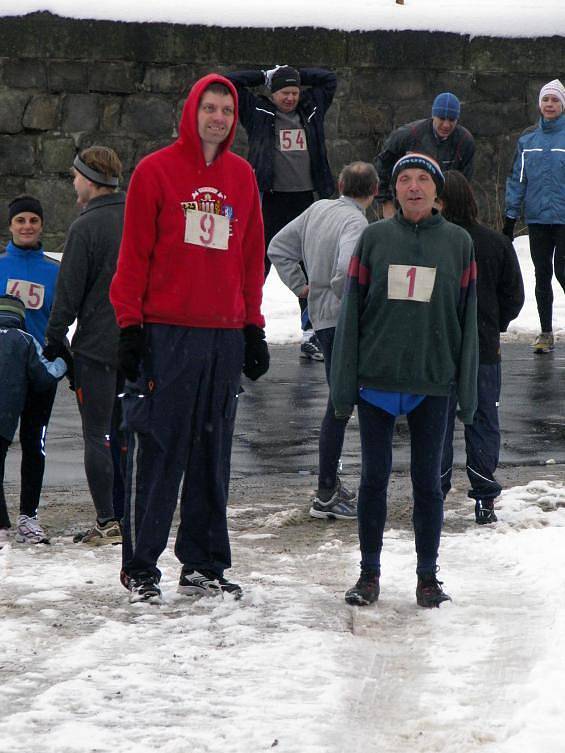 V nedělních dopoledních hodinách (22. února) se bežci zúčastnili běhu na čerčanský Chlum