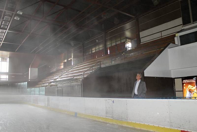 Benešovský zimní stadion se mění.