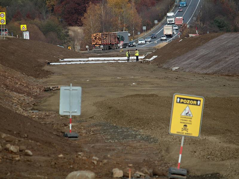 Z výstavby obchvatu Olbramovic, přeložky silnice I/3.