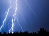 Extrémní bouřky na Vysočině: mraky se skoro nehýbou, varují meteorologové