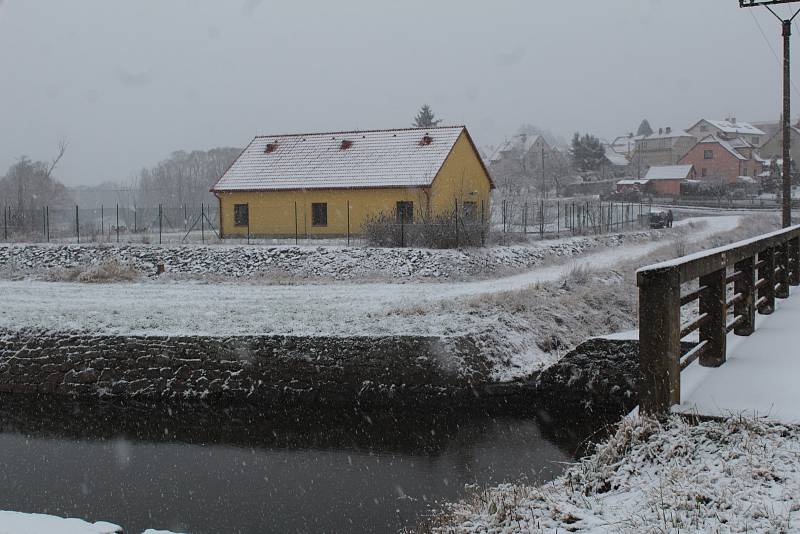 Zima v Louňovicích pod Blaníkem.