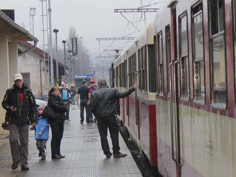 Zvláštní sobotní Mikulášský vlak z Benešova do Vlašimi a Trhového Štěpánova.