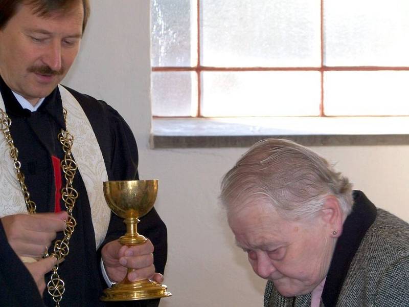 Promluvu s díkůvzdáním za úrodu a nesnadnou práci zemědělců přednesl v neděli patriarcha Tomáš Butta