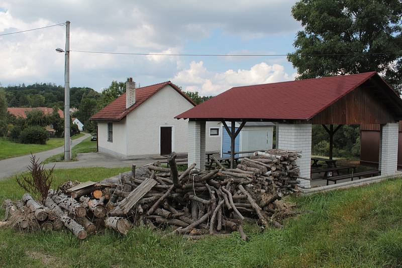 Fotokvíz: Poznáte obec na Benešovsku?