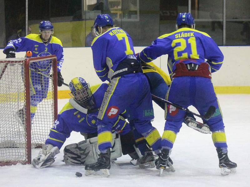 Krajská liga: Černošice porazily v domácí odvetě Benešov 6:5 a oslavily titul.