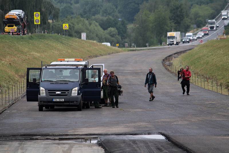 Z výstavby obchvatu Olbramovic, přeložky silnice I/3.