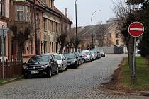 Silnice v této části Husova náměstí v Benešově bude zaslepena a stane se součástí náměstí.